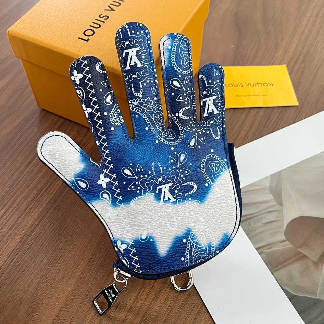 Louis Vuitton HI 5 Pouch    M81410 - FashionPlug