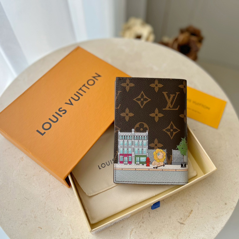 Louis Vuitton Passport Cover   M81614 - FashionPlug