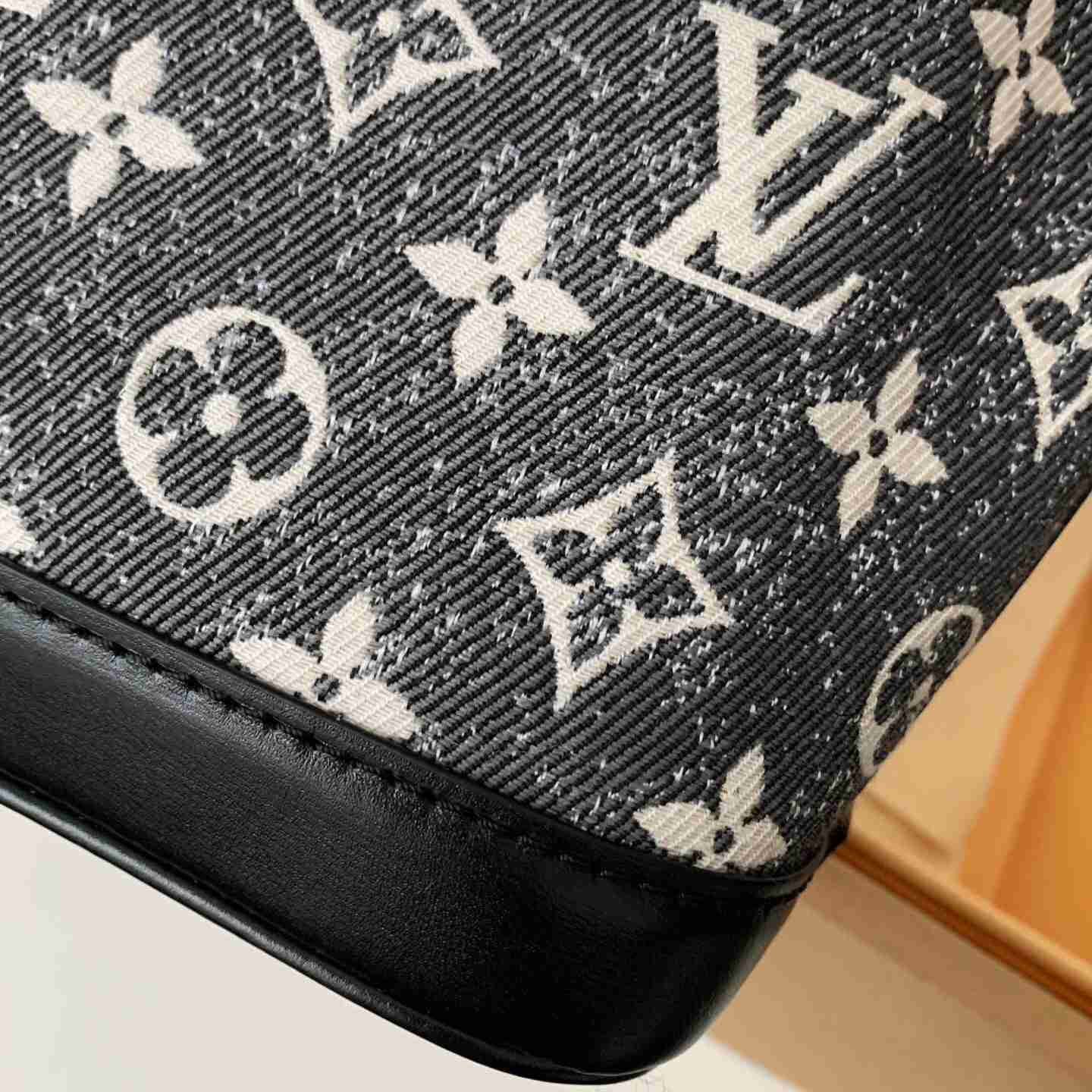 Louis Vuitton Nano Noe(13-16-10m) - FashionPlug