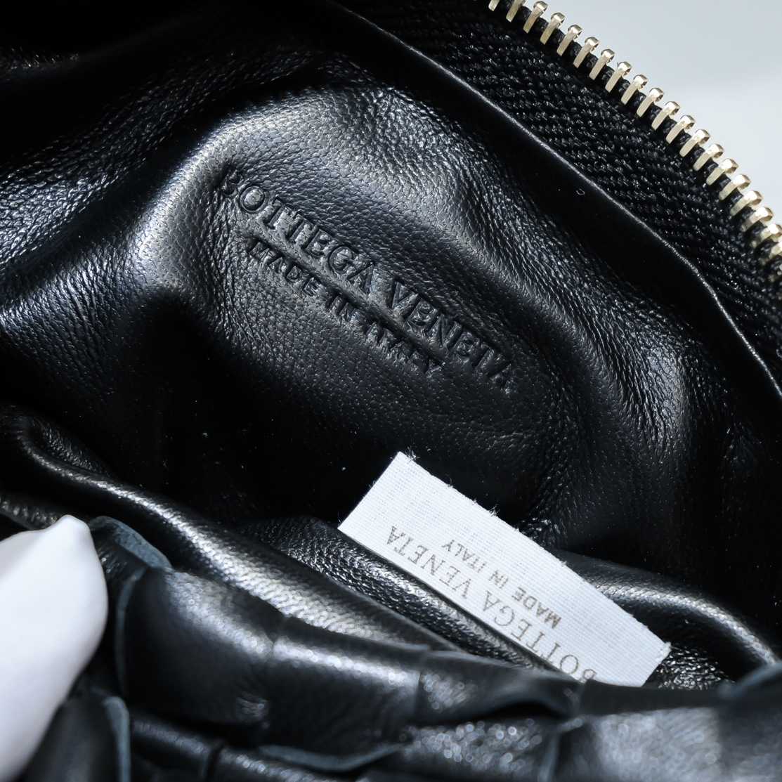 Bottega Veneta Mini Jodie Intrecciato Leather Top Handle Bag(28-23-8cm) - FashionPlug