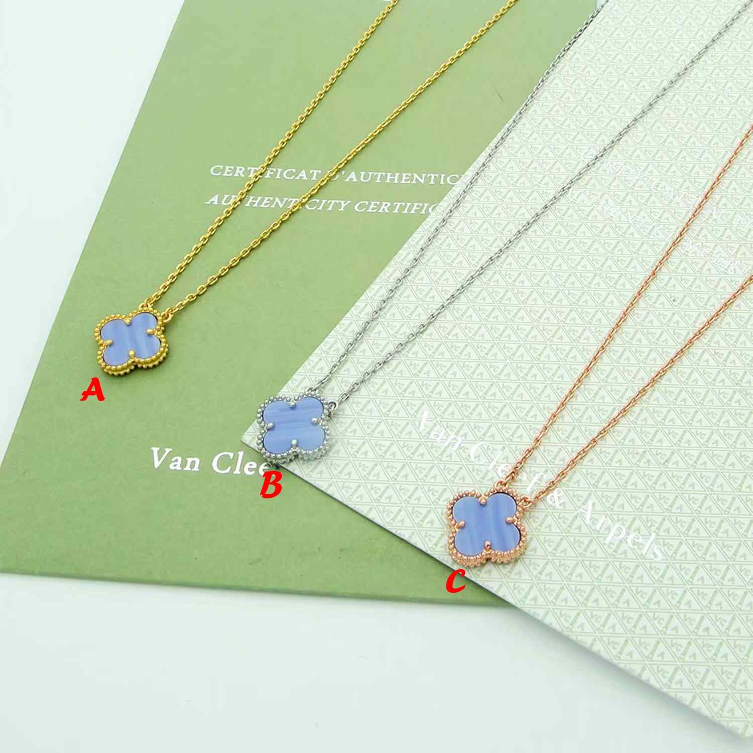 Van Cleef & Arpels Necklace - FashionPlug
