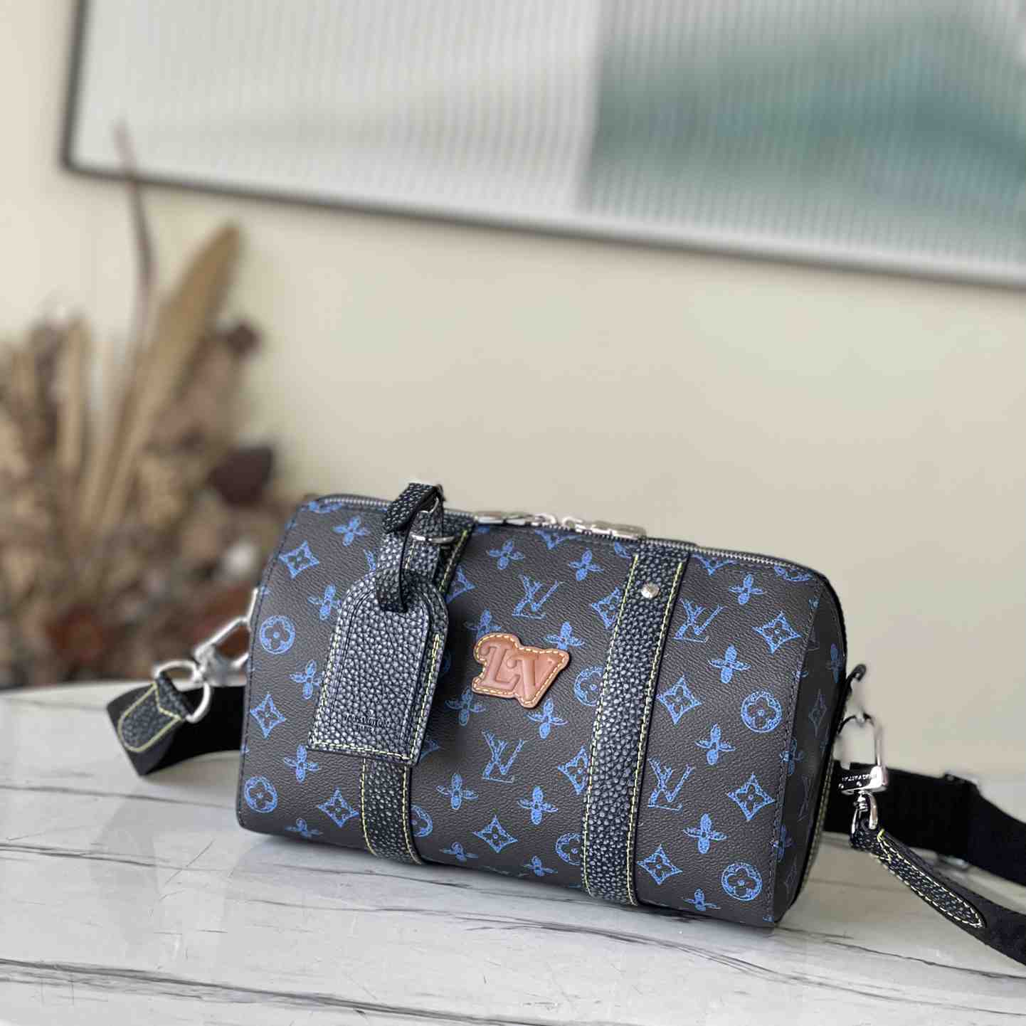 Louis Vuitton City Keepall(27-17-13cm)   M46339 - FashionPlug