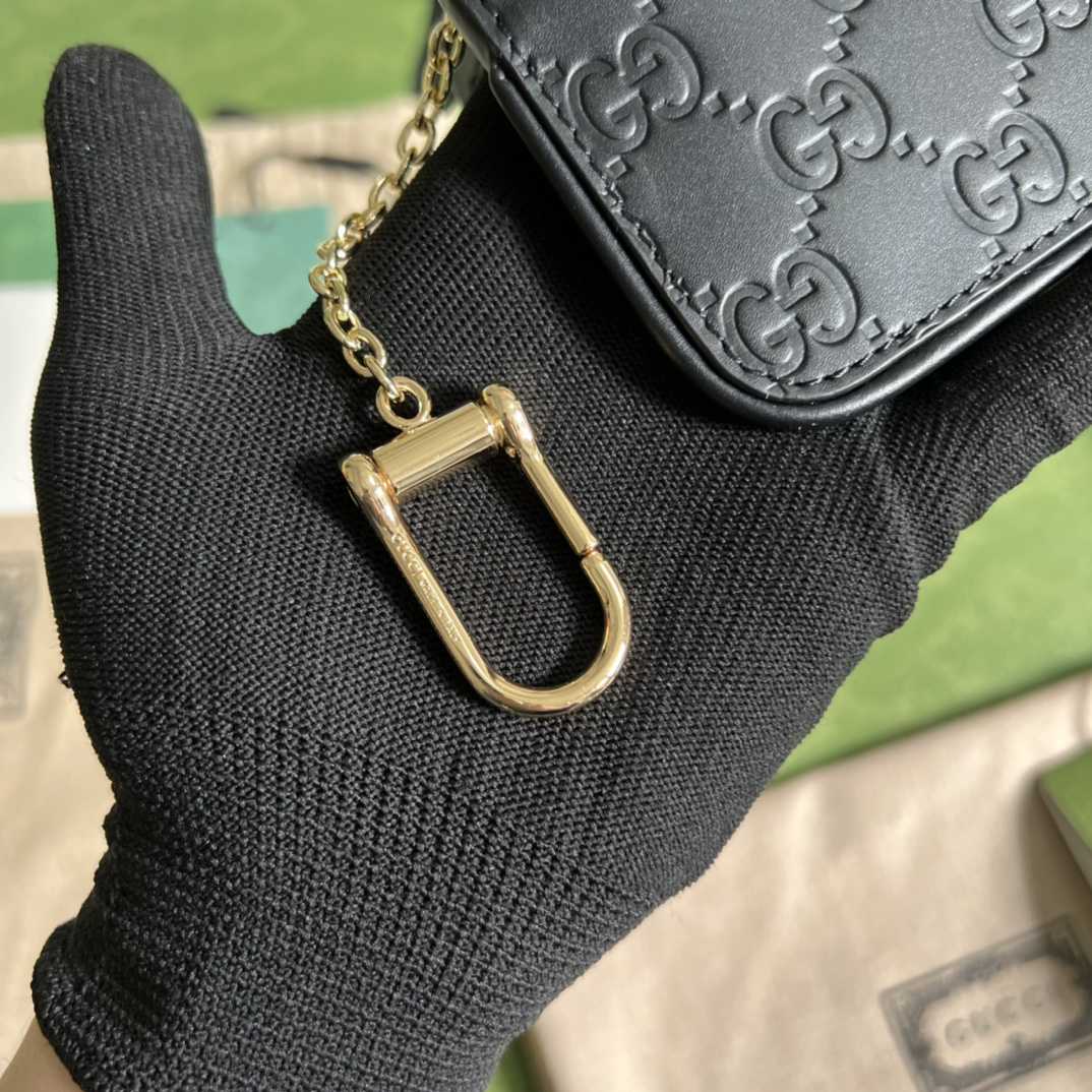 Gucci Signature Key Case(12-7.5-1.5cm) - FashionPlug