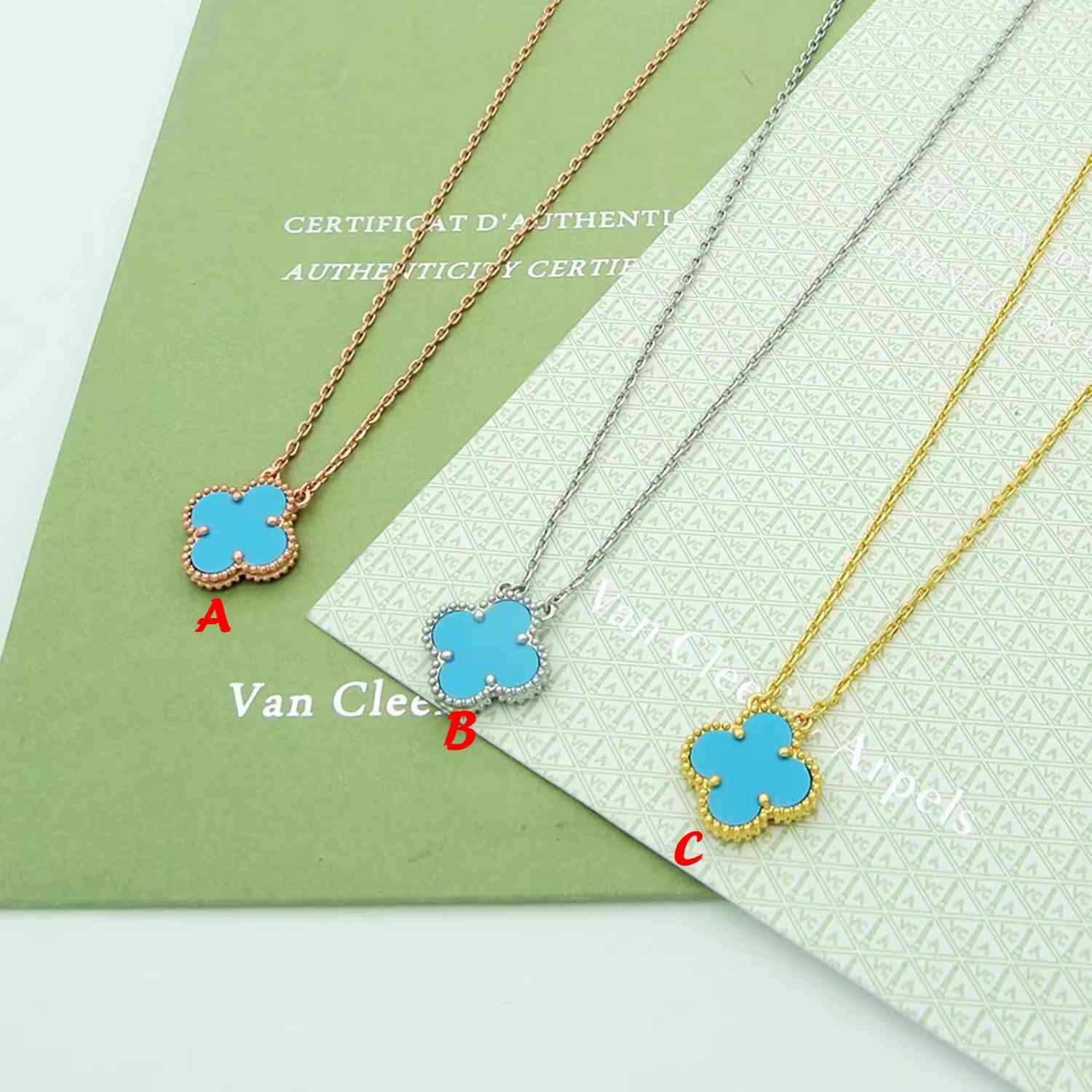 Van Cleef & Arpels Necklace - FashionPlug