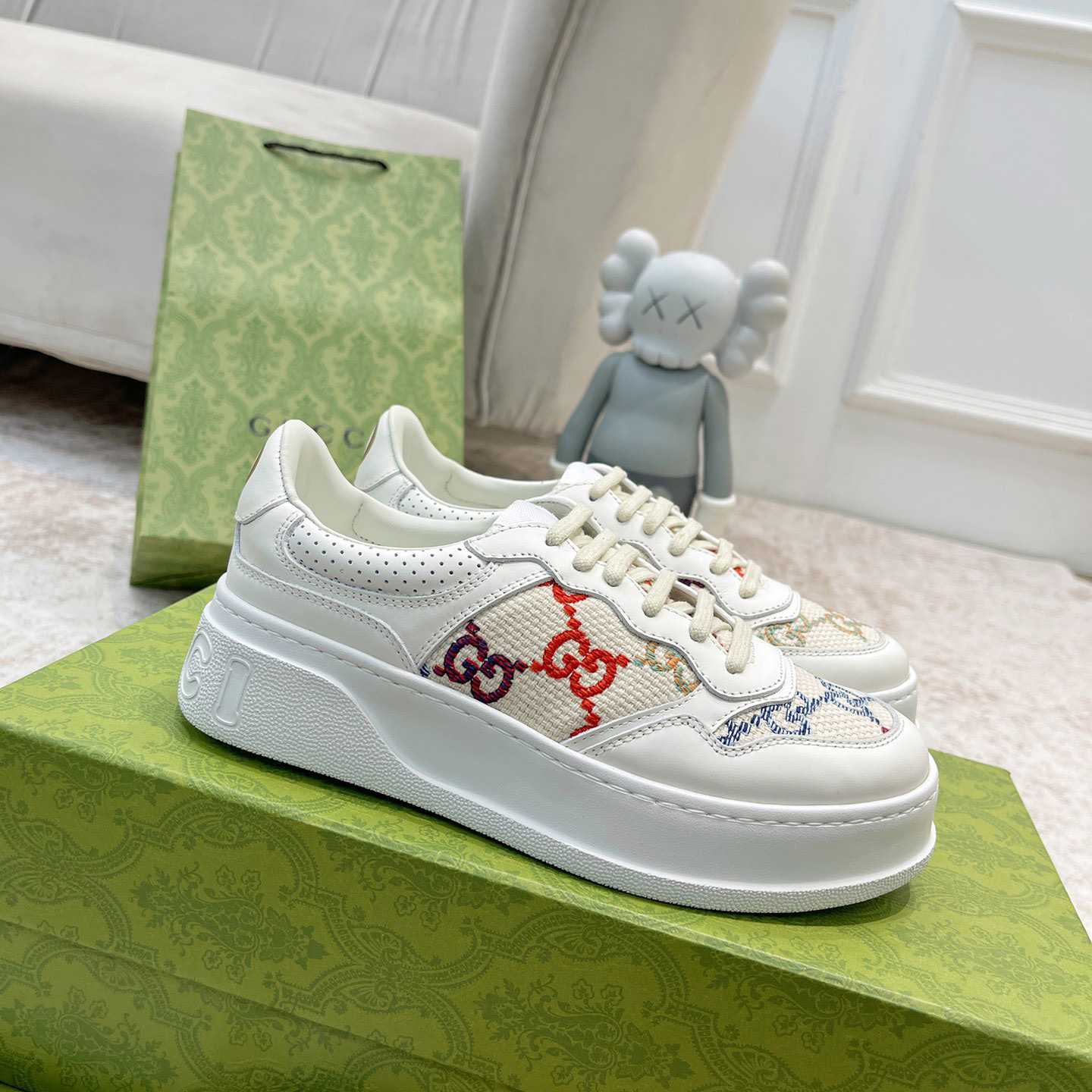 Gucci Chunky B Sneaker - FashionPlug