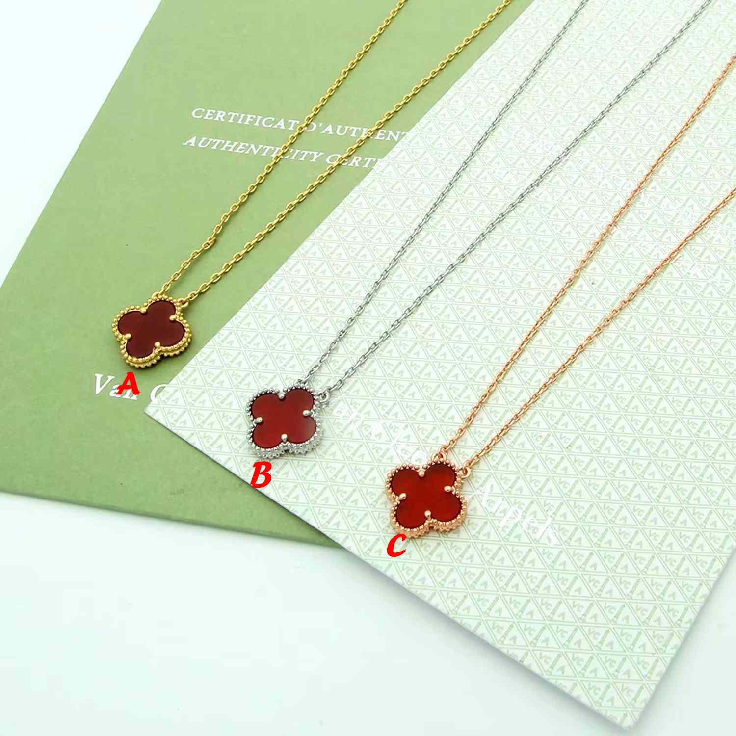 Van Cleef & Arpels Necklace - FashionPlug