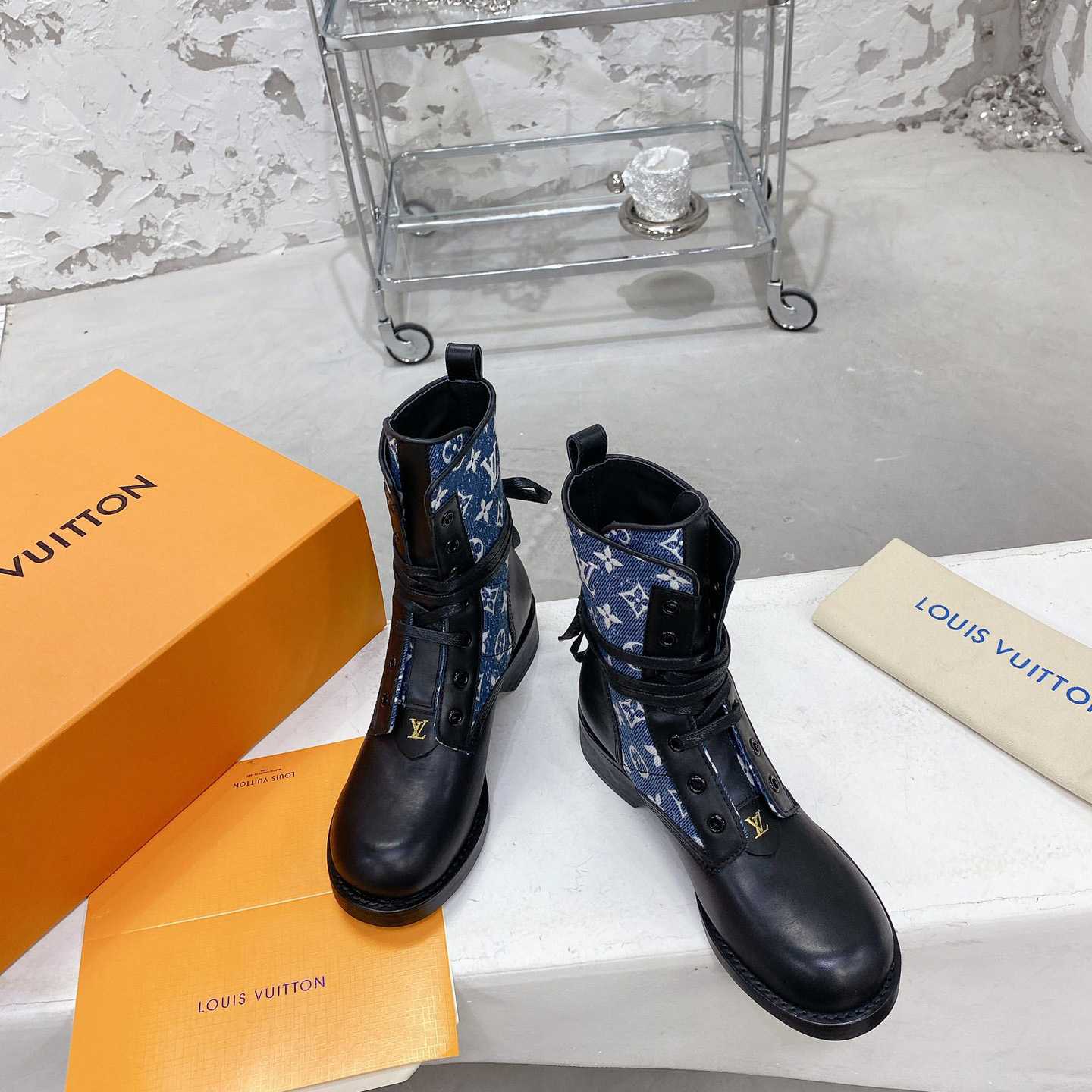 Louis Vuitton Metropolis Flat Ranger - FashionPlug