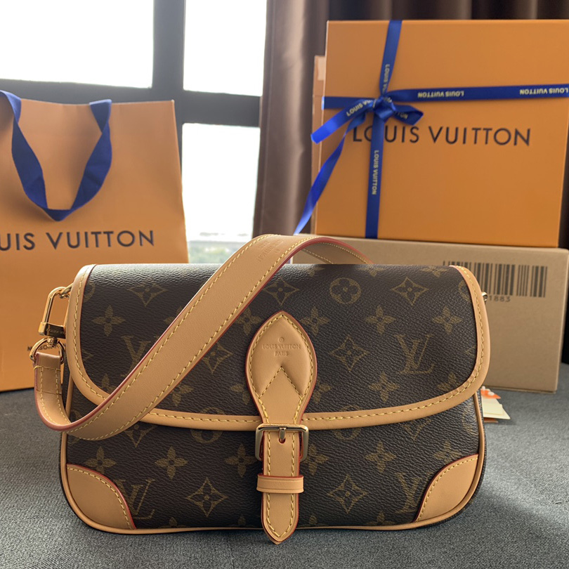 Louis Vuitton Diane(25-9-15cm)   M45985 - FashionPlug