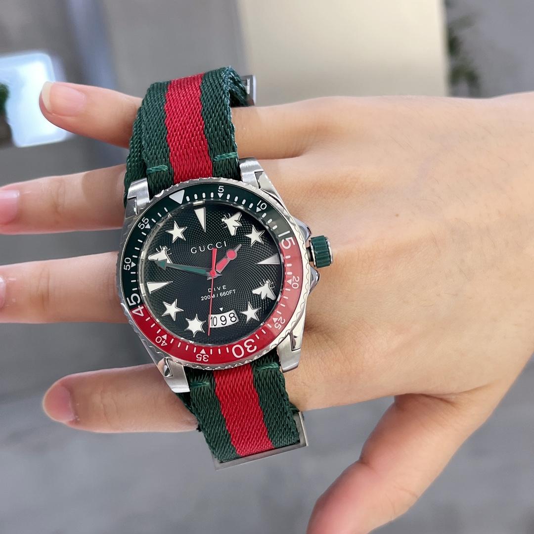 Gucci Dive Watch, 40mm - FashionPlug