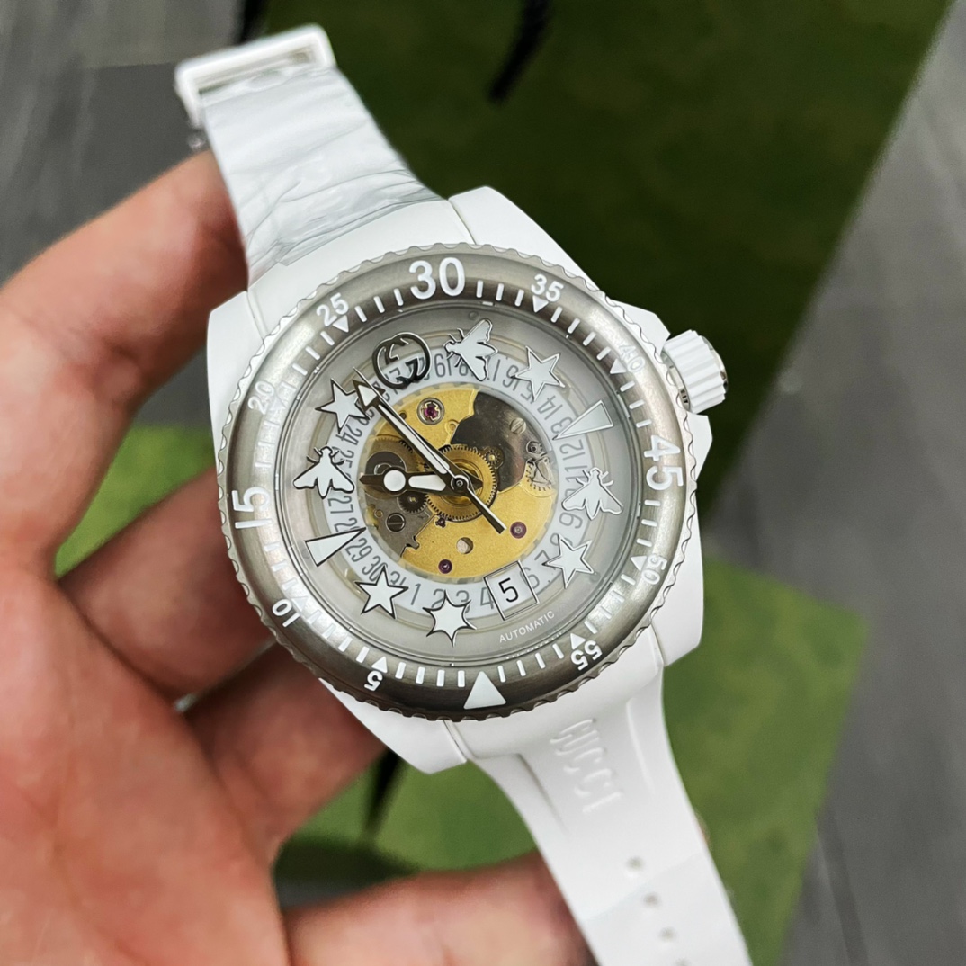 Gucci Dive Watch, 40mm - FashionPlug