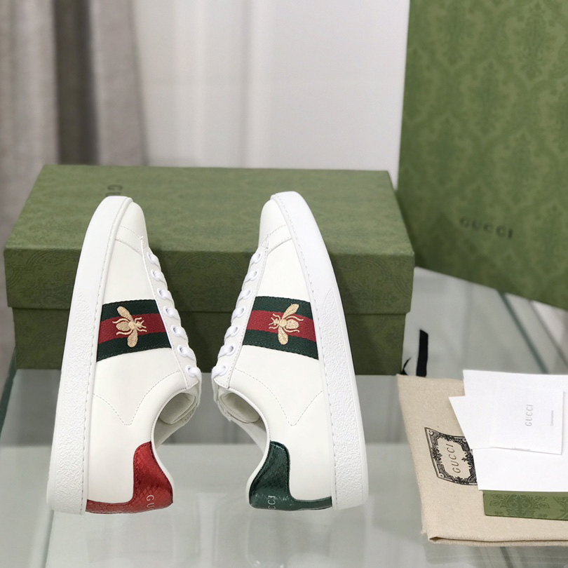 Gucci Ace Sneaker With Bee - FashionPlug