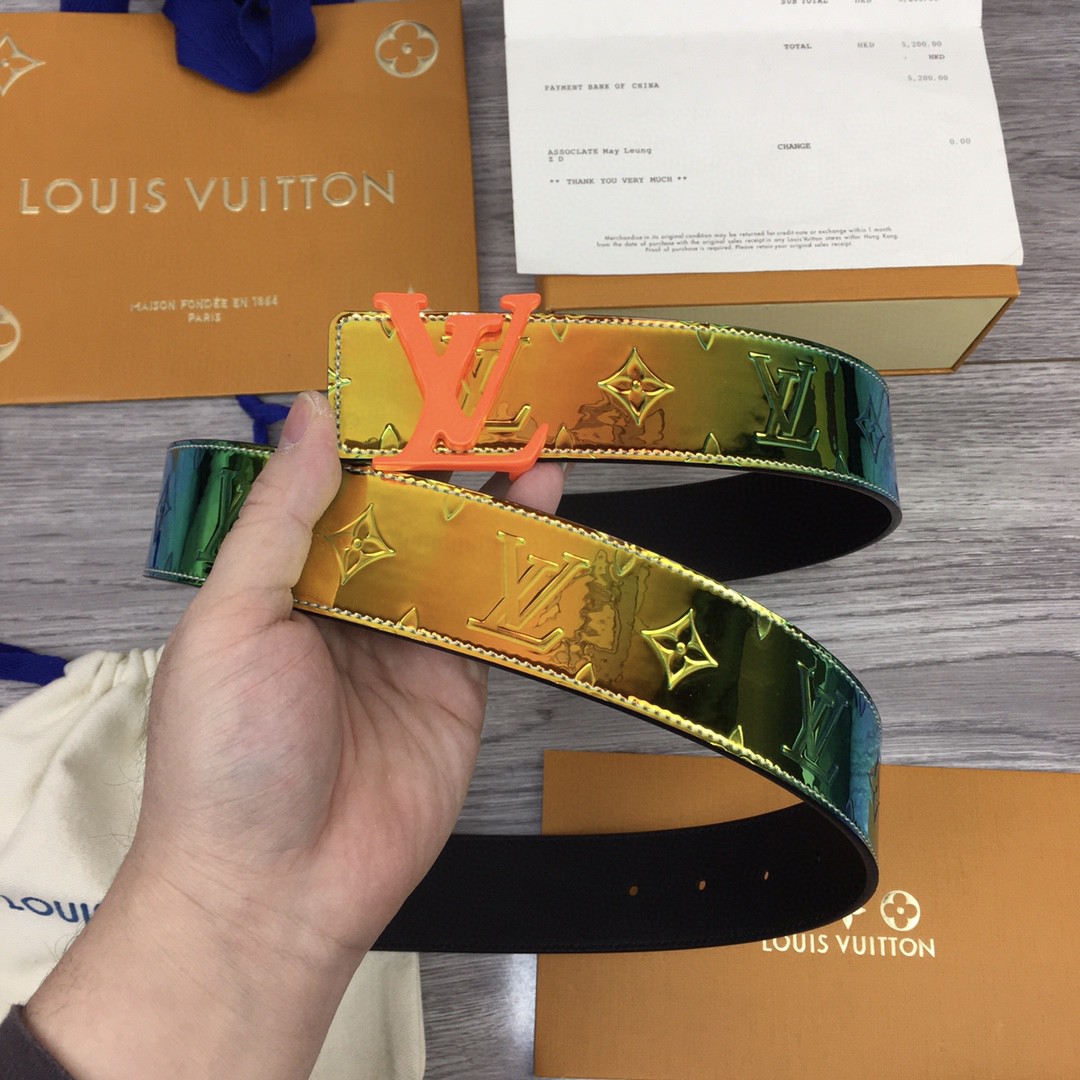 Louis Vuitton 40MM Reversible Belt - FashionPlug