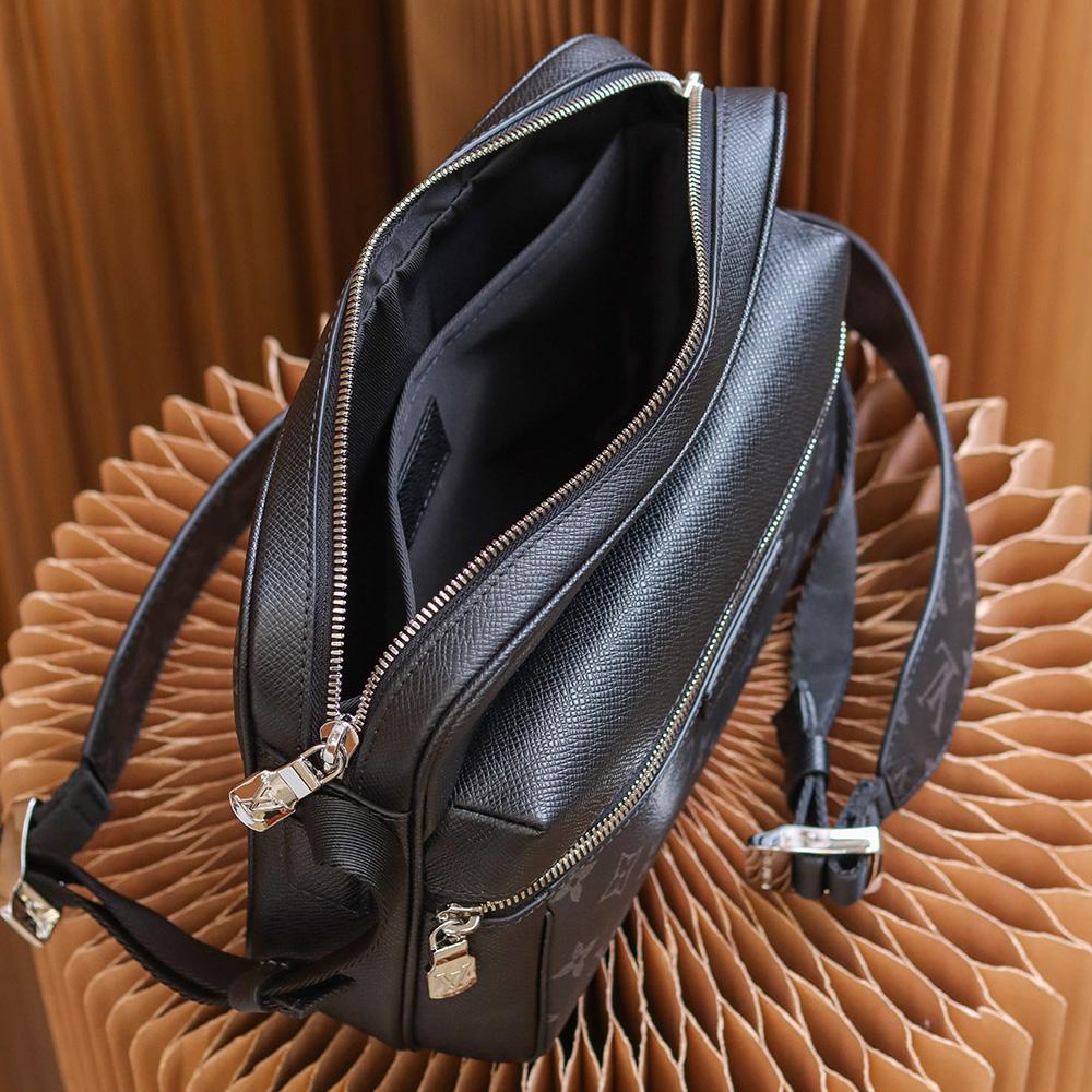  Louis Vuitton Outdoor Messenger(29.5-20-10.5cm)   M30233 - FashionPlug