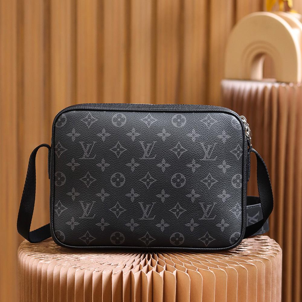  Louis Vuitton Outdoor Messenger(29.5-20-10.5cm)   M30233 - FashionPlug