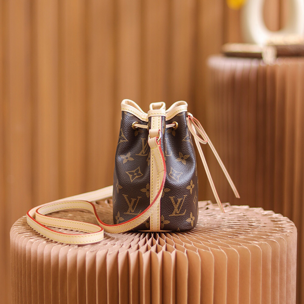  Louis Vuitton Nano Noe(13-16-10cm)   M41346 - FashionPlug