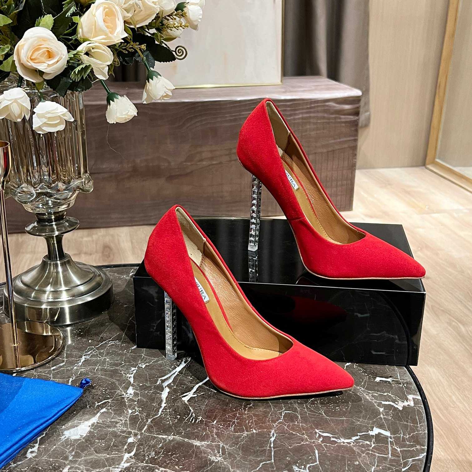 Aquazzura Pump  - FashionPlug