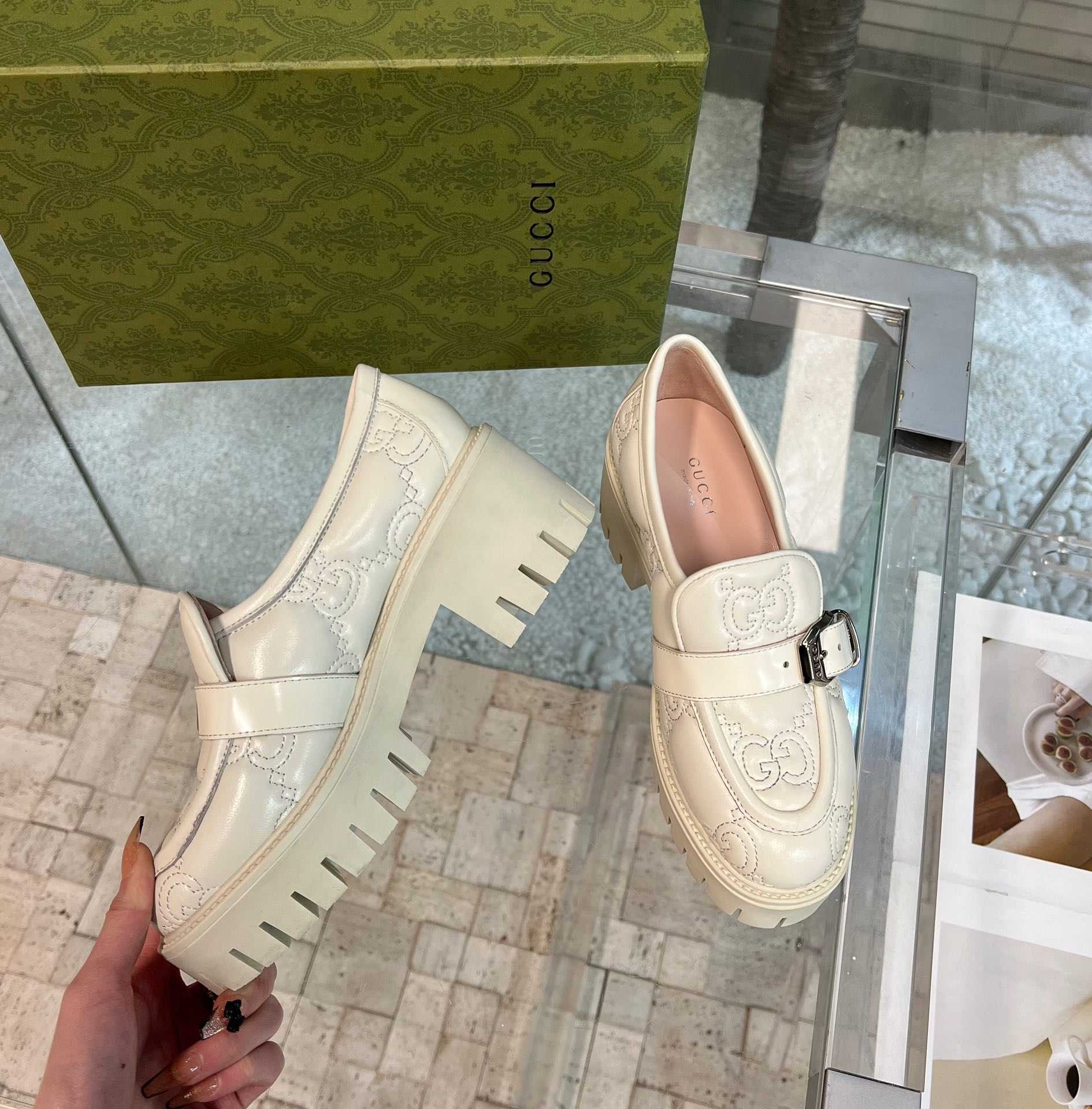 Gucci Women's GG Matelassé Shoe - FashionPlug