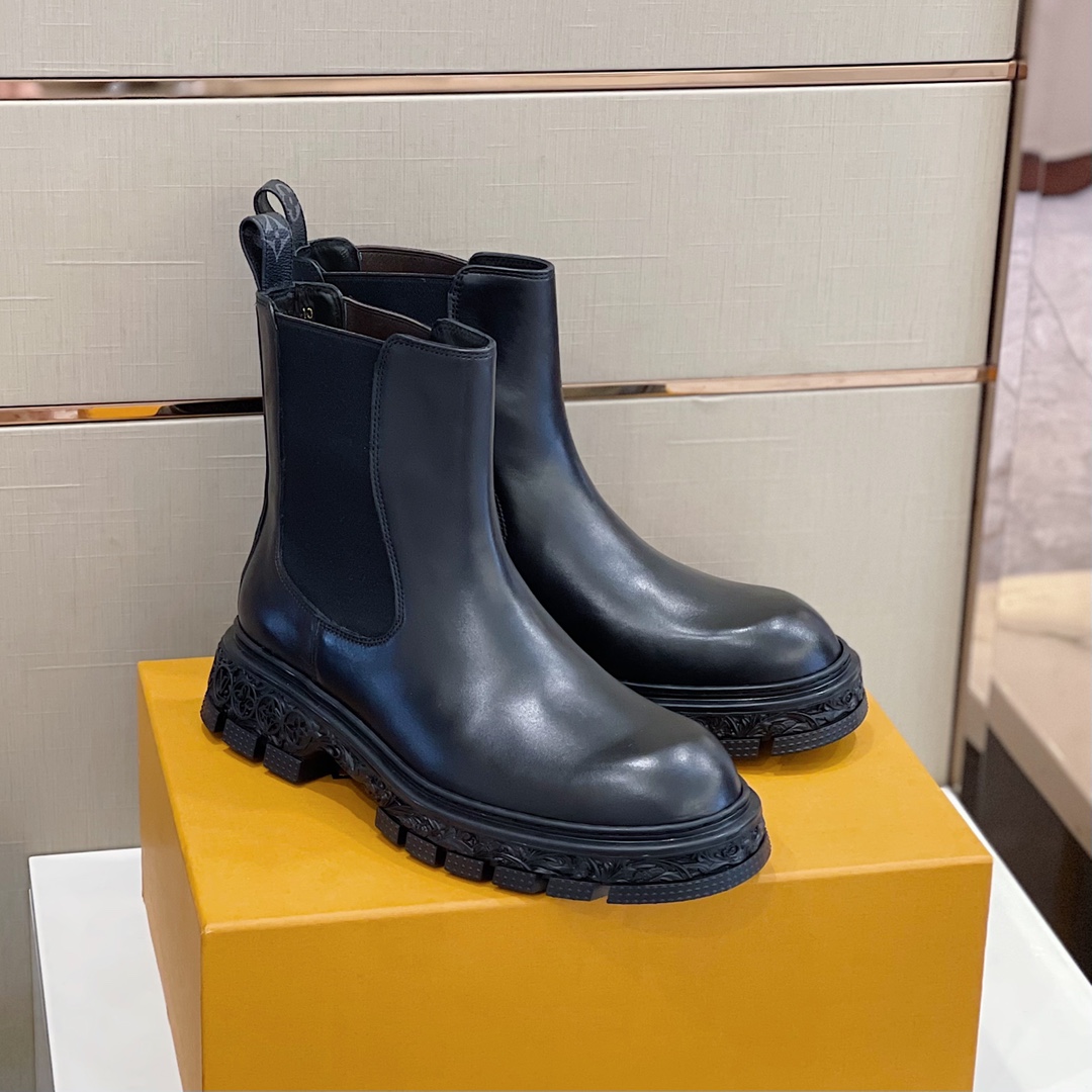 Louis Vuitton LV Baroque Chelsea Boot    1AAHB7 - FashionPlug