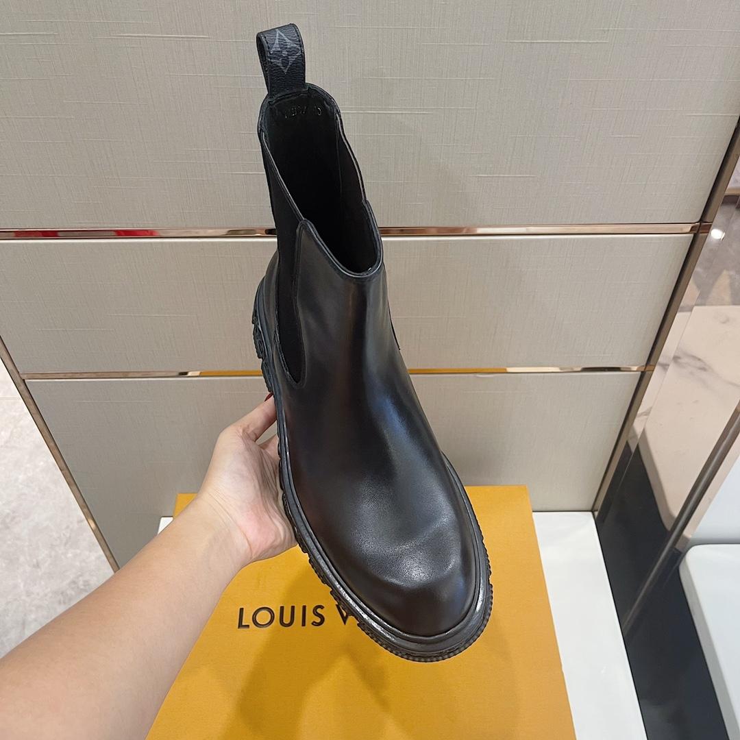 Louis Vuitton LV Baroque Chelsea Boot    1AAHB7 - FashionPlug