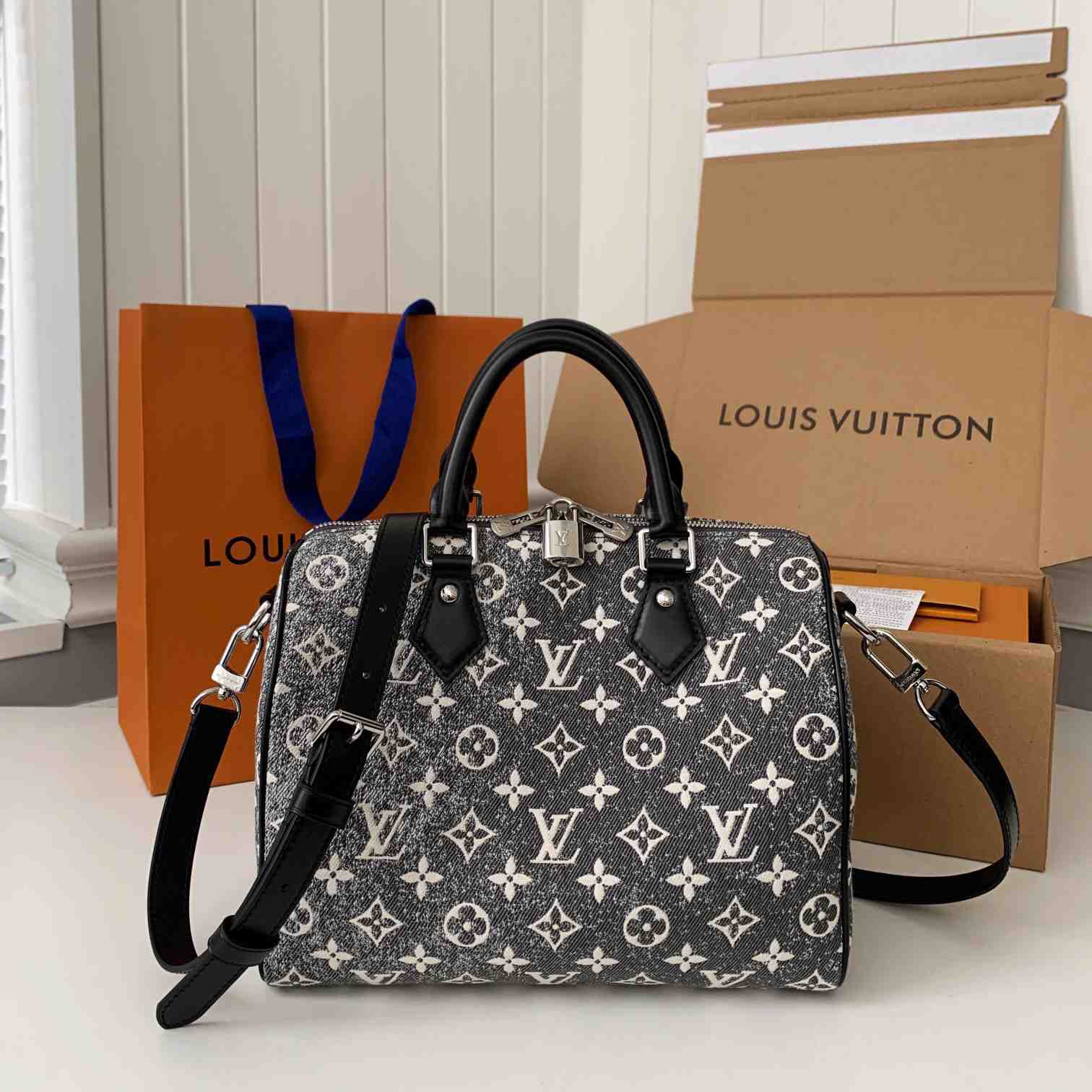 Louis Vuitton Speedy Bandoulière 25(25-19-15cm) - FashionPlug