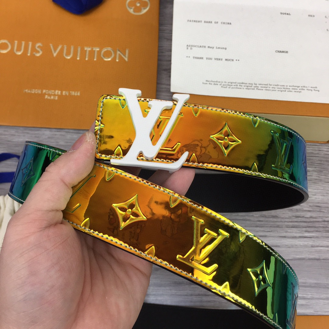 Louis Vuitton 40MM Reversible Belt - FashionPlug