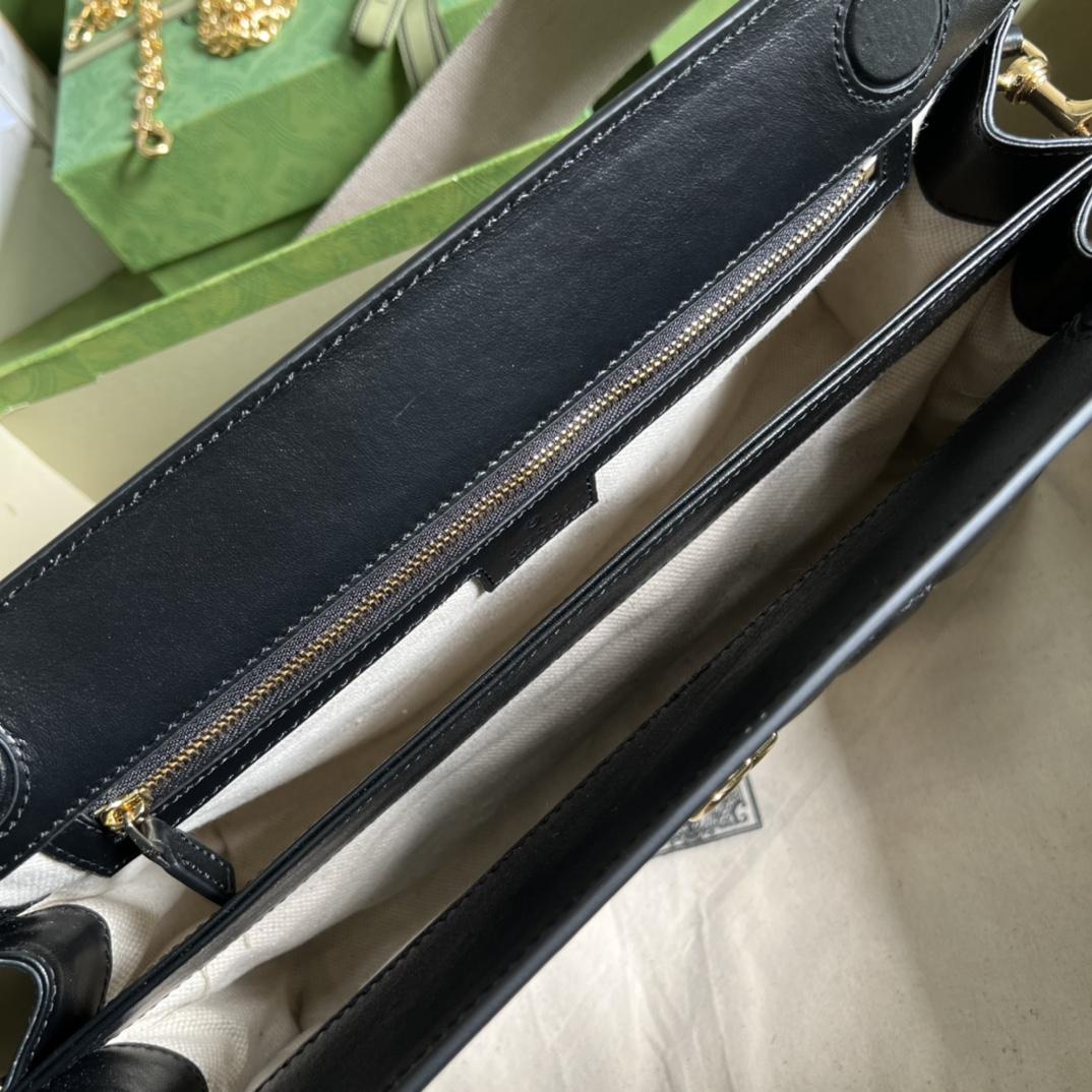 Gucci GG Matelassé Leather Medium Bag(32.5-20-10cm)   - FashionPlug