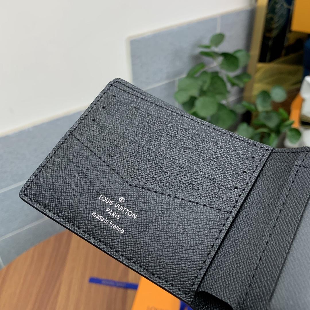 Louis Vuitton Multiple Wallet (11-8.5-1cm)     M61695 - FashionPlug