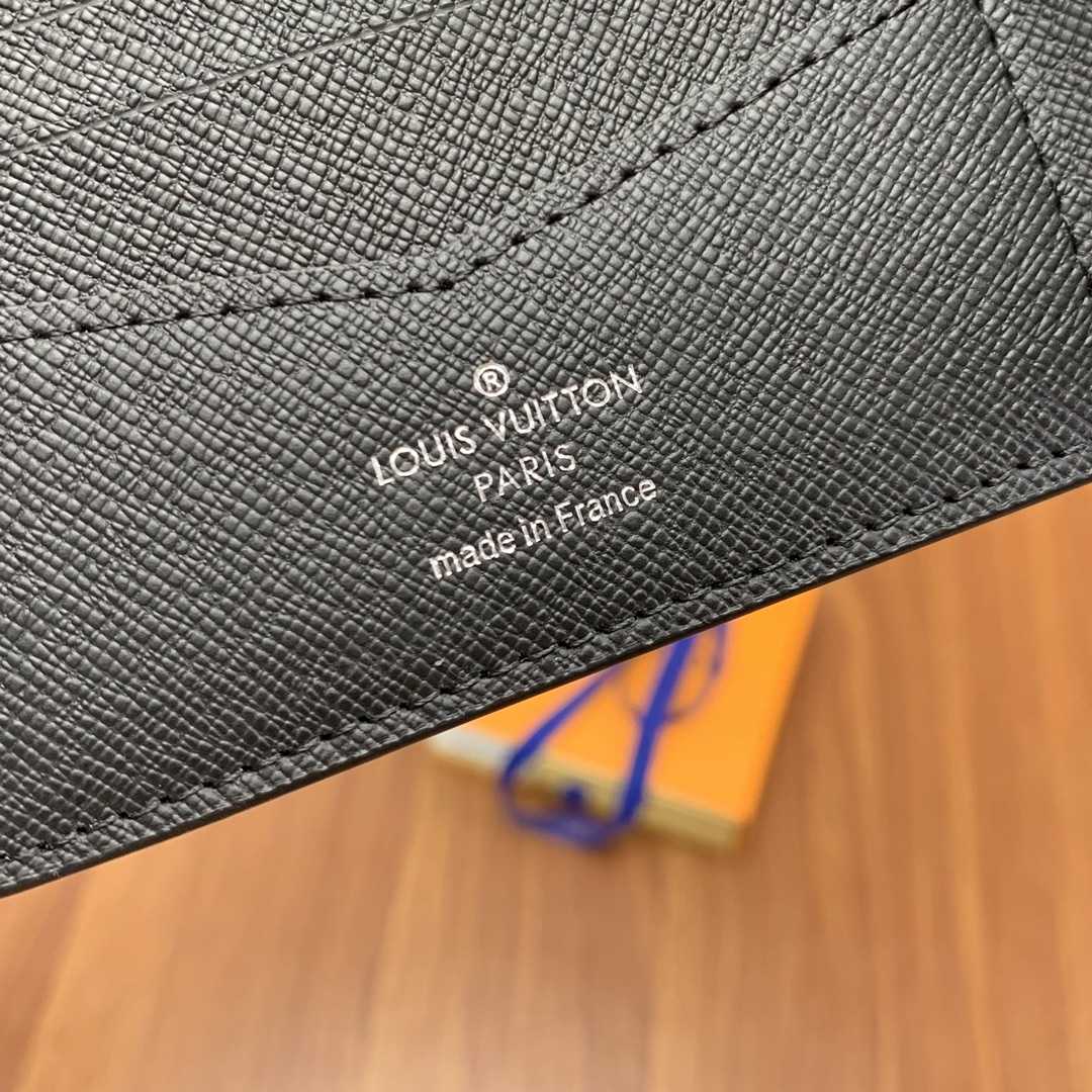 Louis Vuitton Multiple Wallet (11-8.5-1cm)     M61695 - FashionPlug