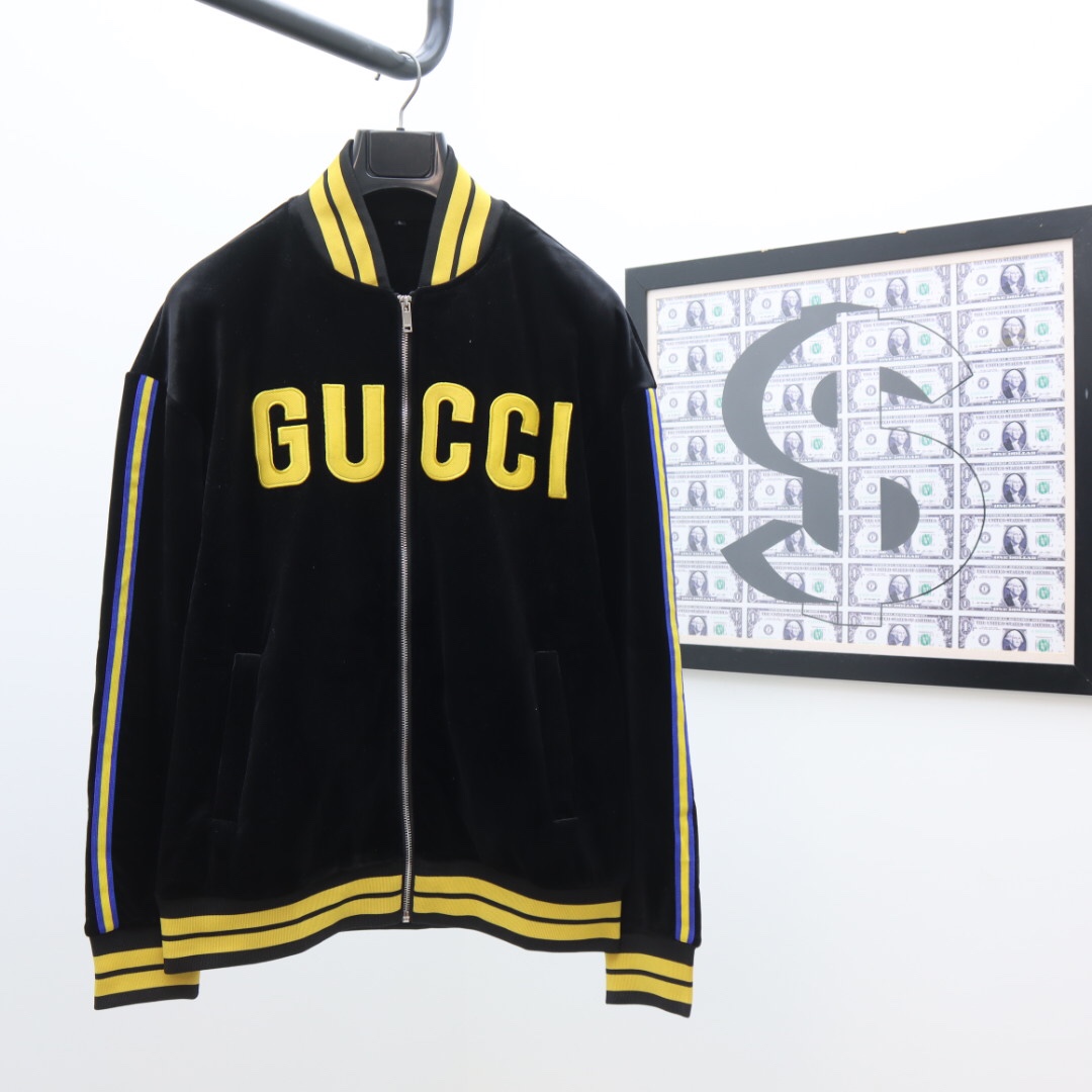 Gucci Zip Jacket & Jogging Pants - FashionPlug