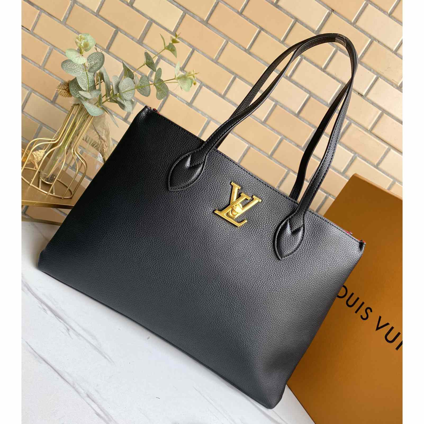 Louis Vuitton Lockme Shopper(42-28-15cm)   M57345 - FashionPlug