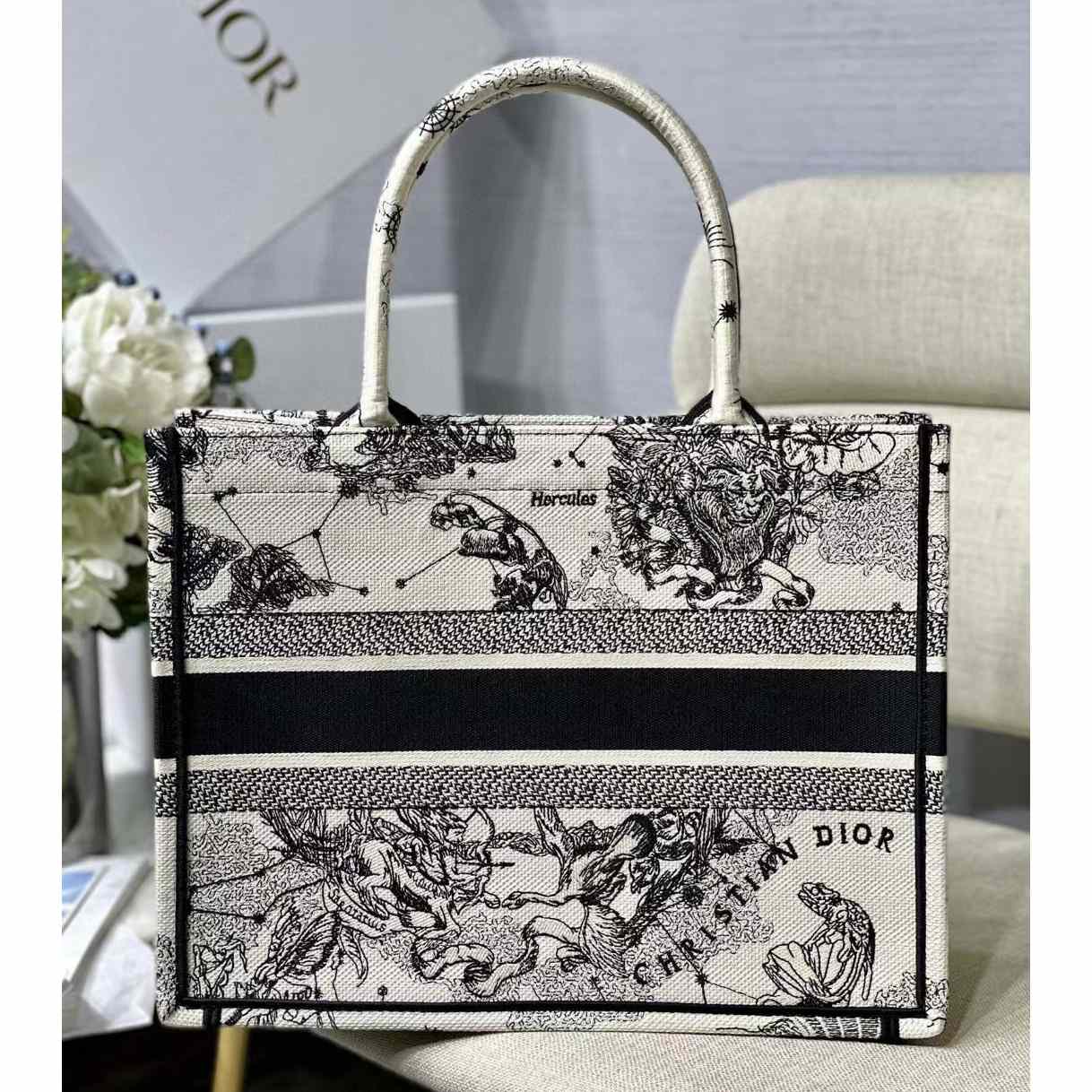 Dior Oblique Embroidered Book Tote（36.5-28-17.5CM）-Embroiderable Characters - FashionPlug