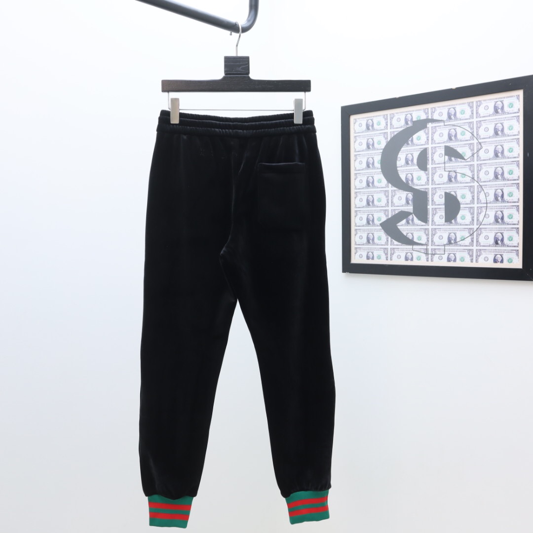 Gucci Zip Jacket & Jogging Pants - FashionPlug