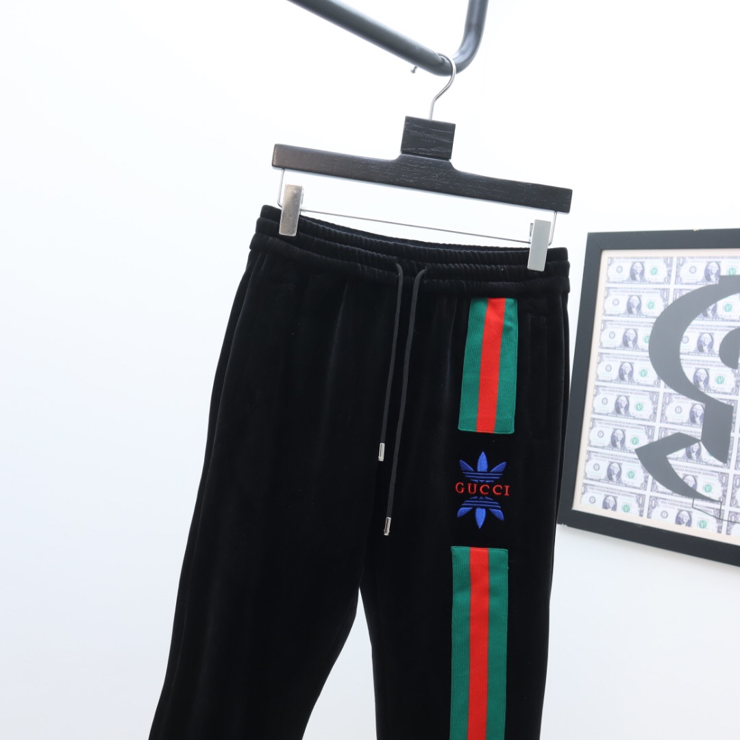 Gucci Zip Jacket & Jogging Pants - FashionPlug