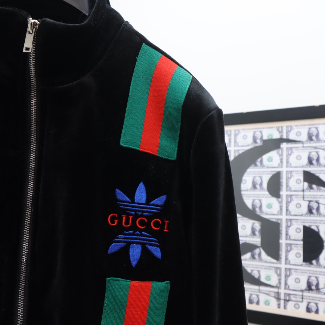Gucci Zip Jacket & Jogging Pants - FashionPlug