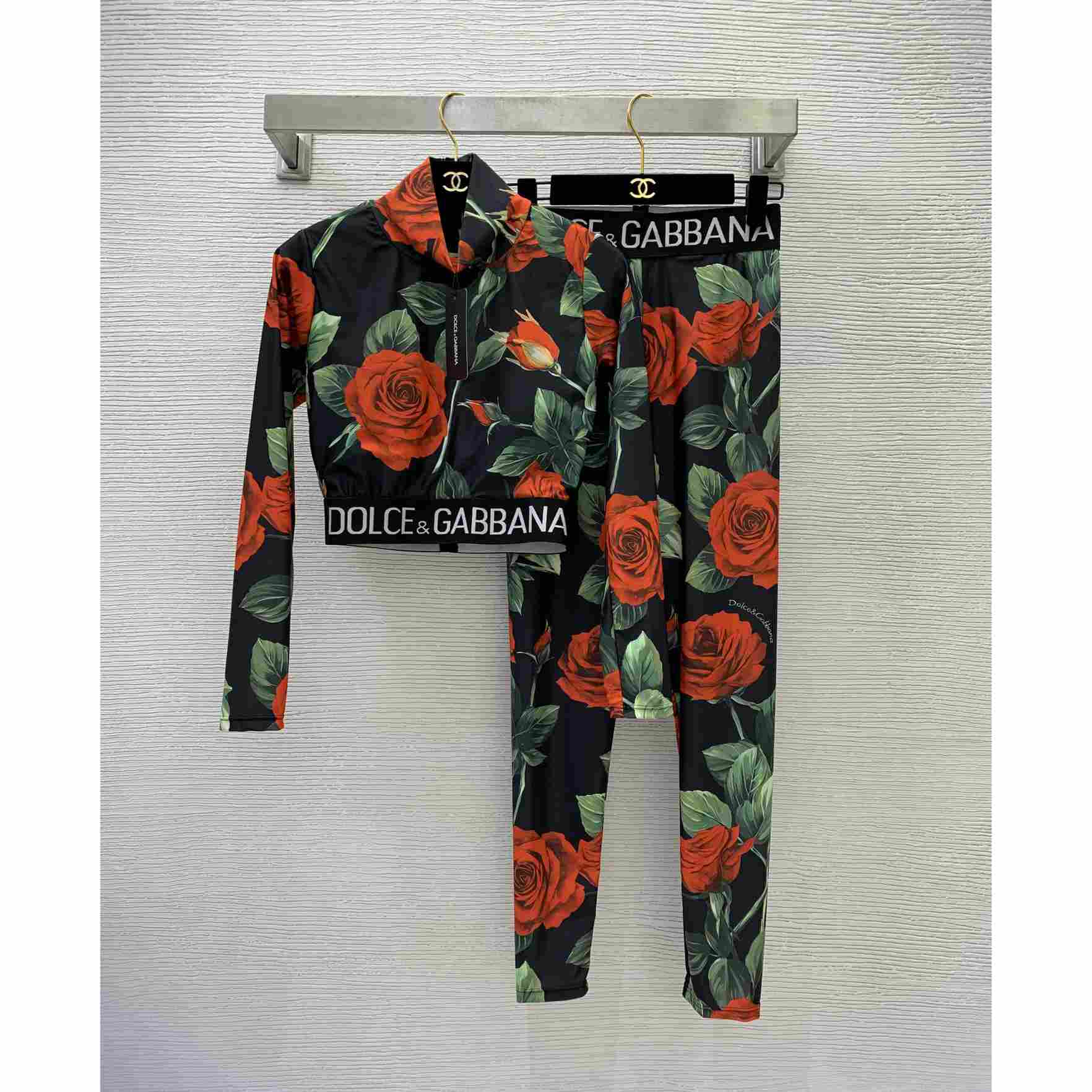 Dolce & Gabbana Floral Silk-Blend Charmeuse Leggings & High Neck Top - FashionPlug