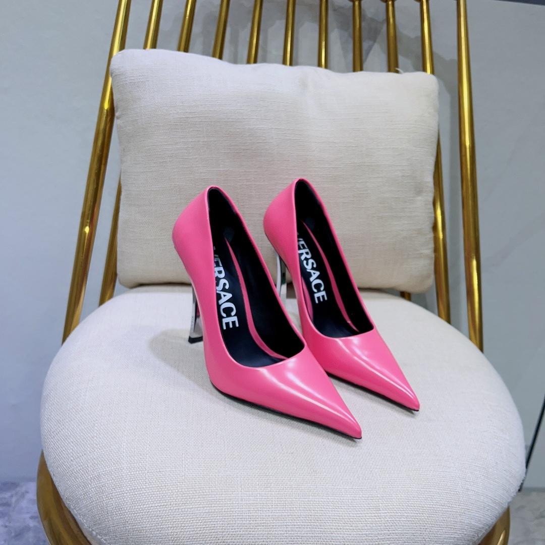 Versace Pin-Point Pumps - FashionPlug