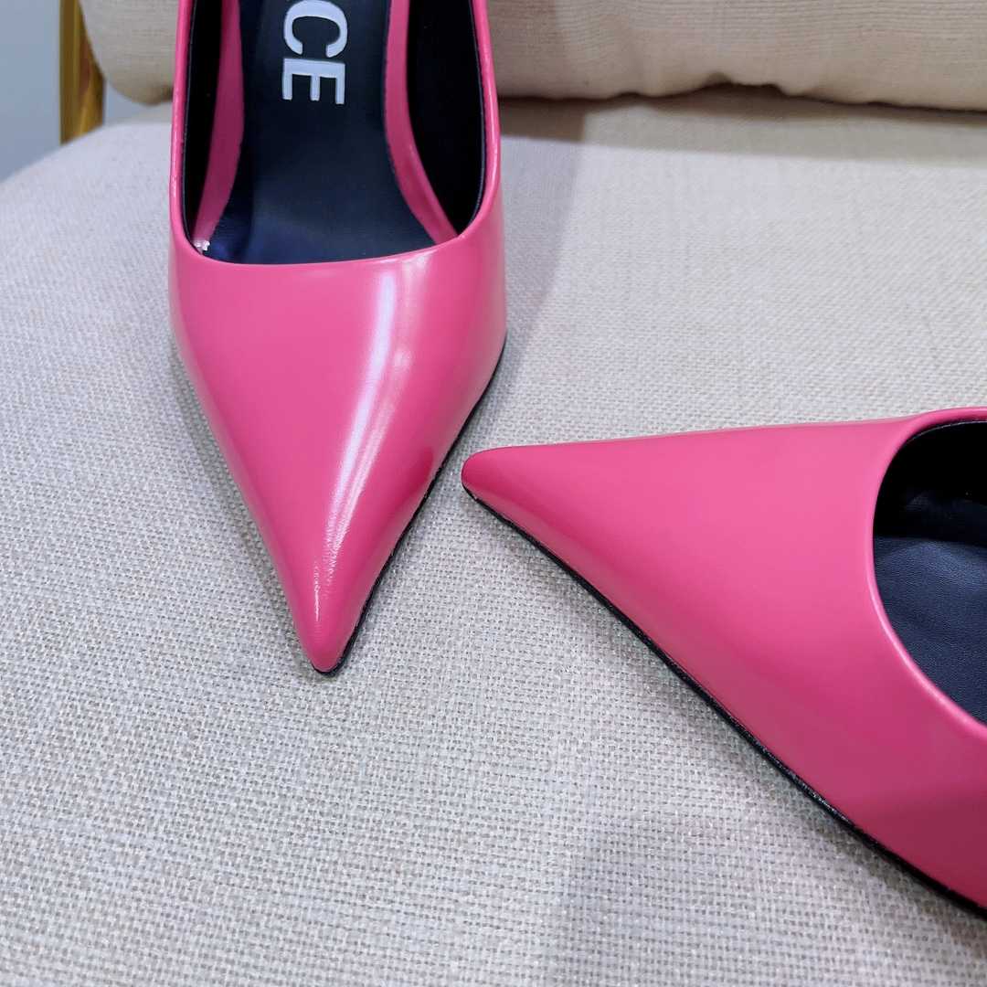 Versace Pin-Point Pumps - FashionPlug