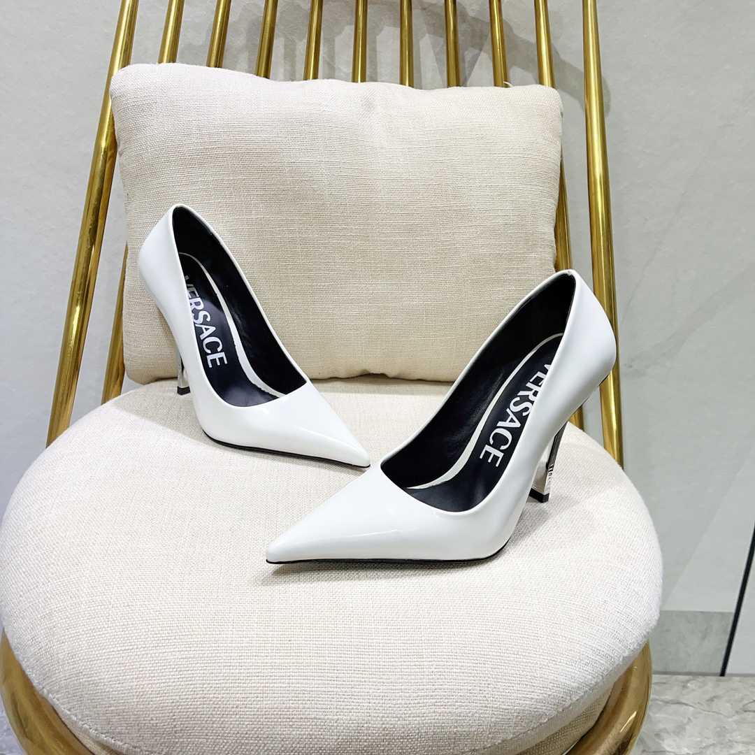 Versace Pin-Point Pumps - FashionPlug