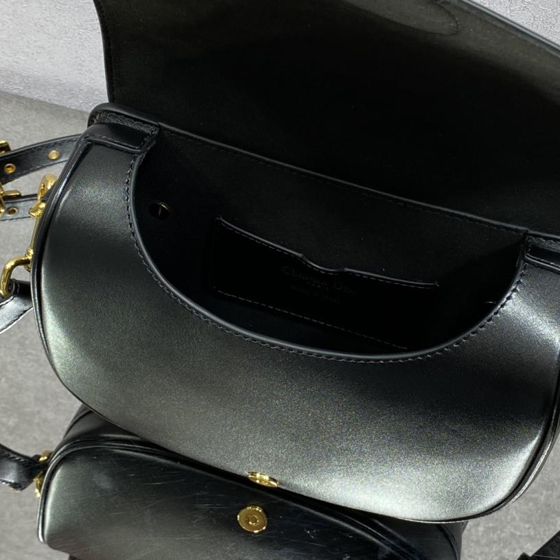 Dior Medium Dior Bobby Bag - FashionPlug