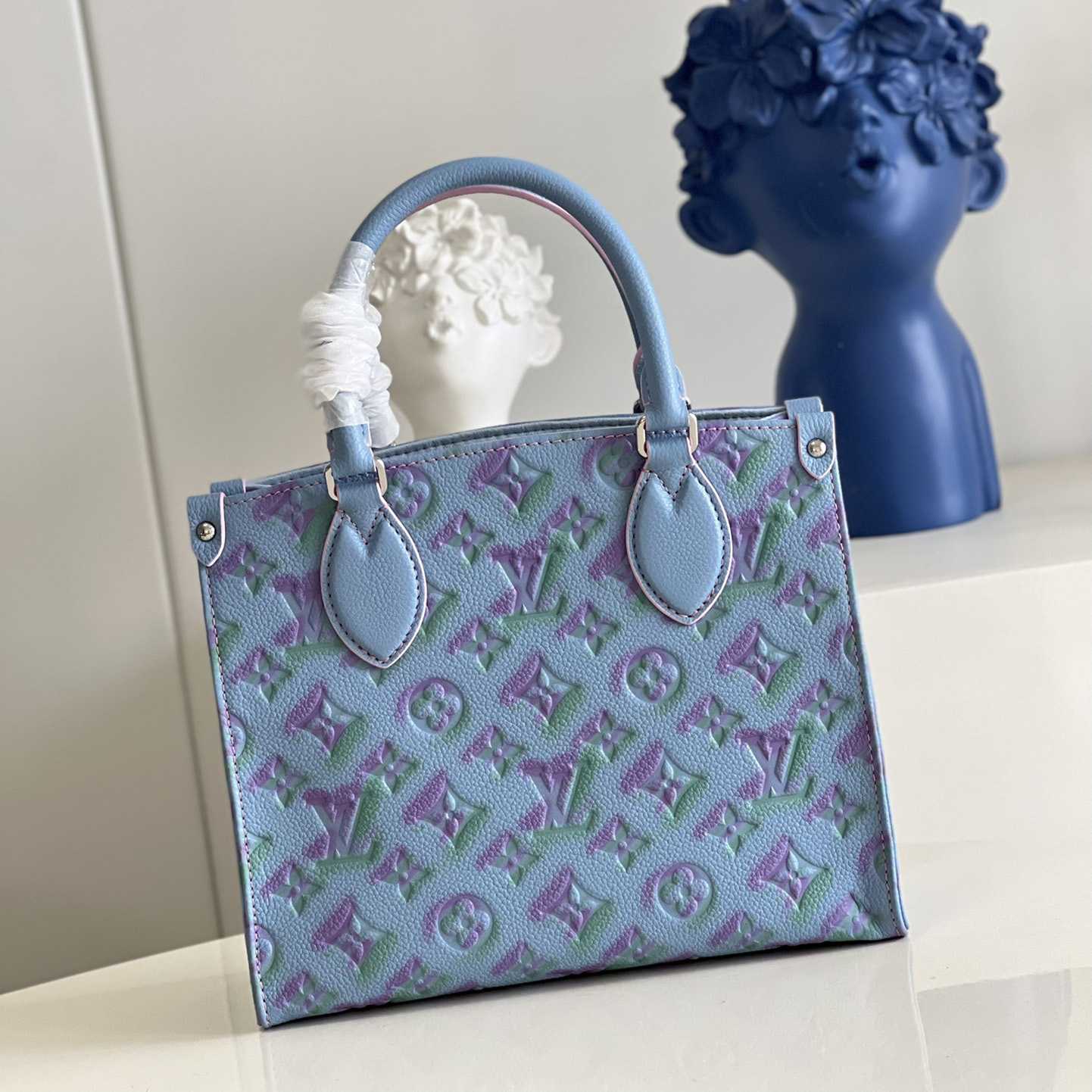Louis Vuitton OnTheGo PM Tote Bag (25 x 19 x 11.5 cm)   M46067 - FashionPlug