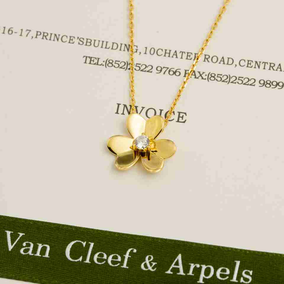 Van Cleef & Arpels Frivole Pendant - FashionPlug