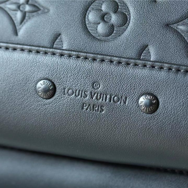 Louis Vuitton Racer Slingbag    M46107c - FashionPlug