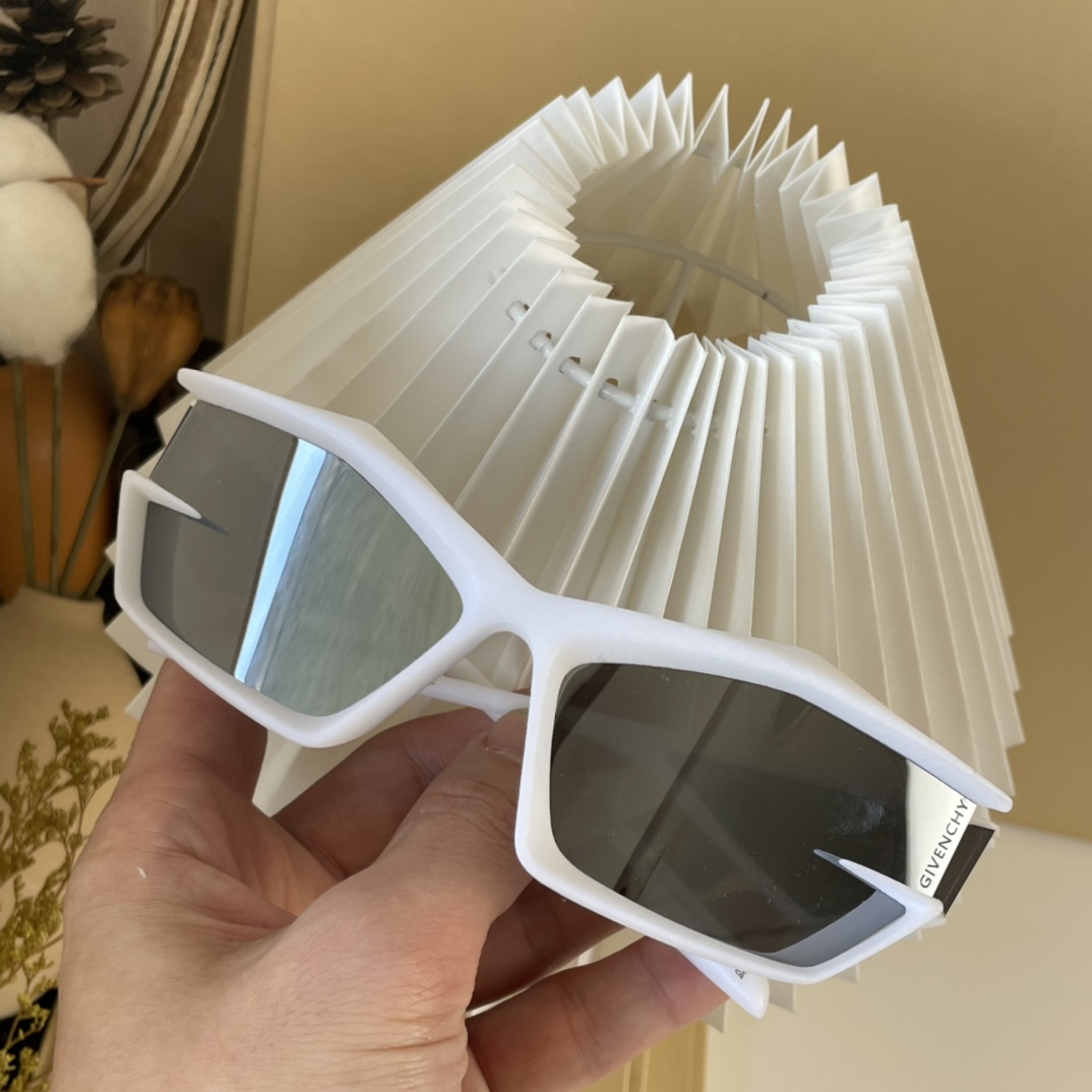 Givenchy Giv Cut sunglasses In Nylon       GV40049  - FashionPlug