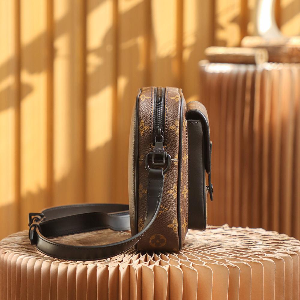 Louis Vuitton Christopher Wearable Wallet(15*17*8cm)   M69404 - FashionPlug
