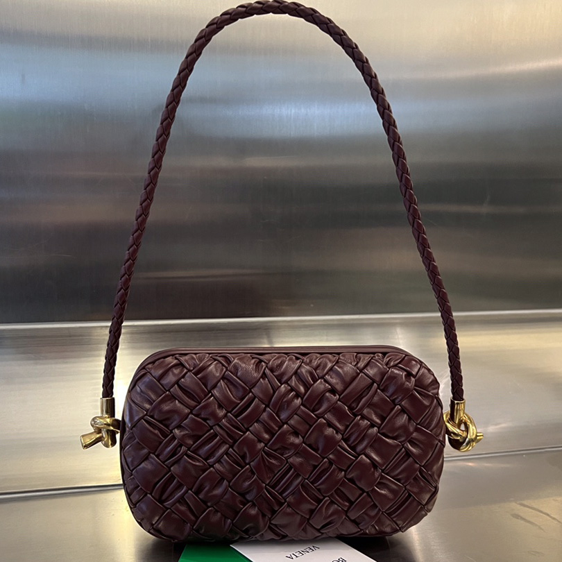 Bottega Veneta Knot On Strap - FashionPlug