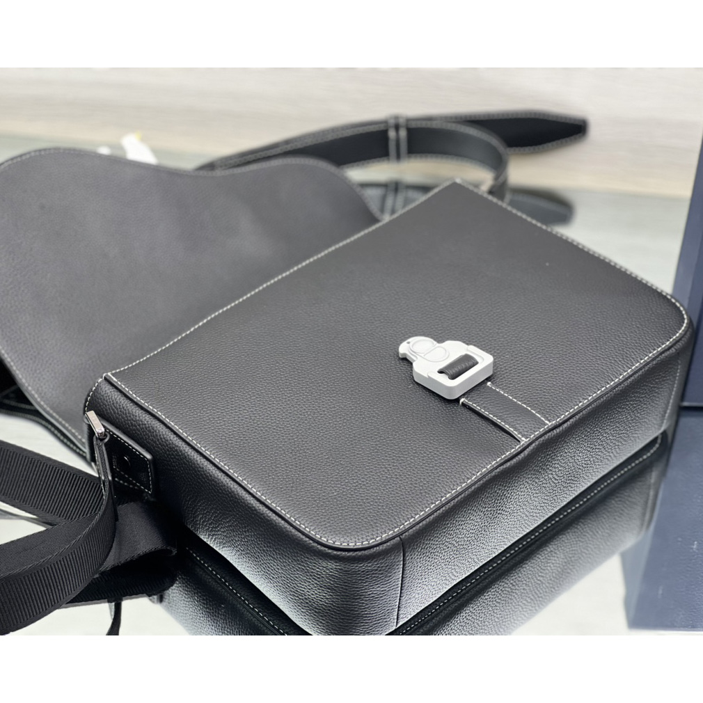 Dior Saddle Messenger Bag - FashionPlug