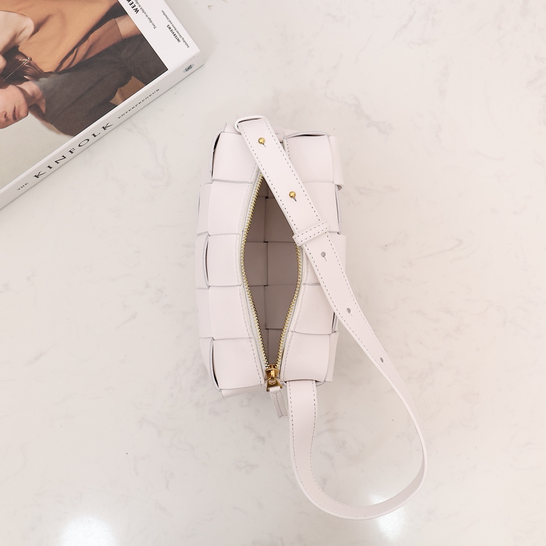 Bottega Veneta Small Brick Cassette - FashionPlug