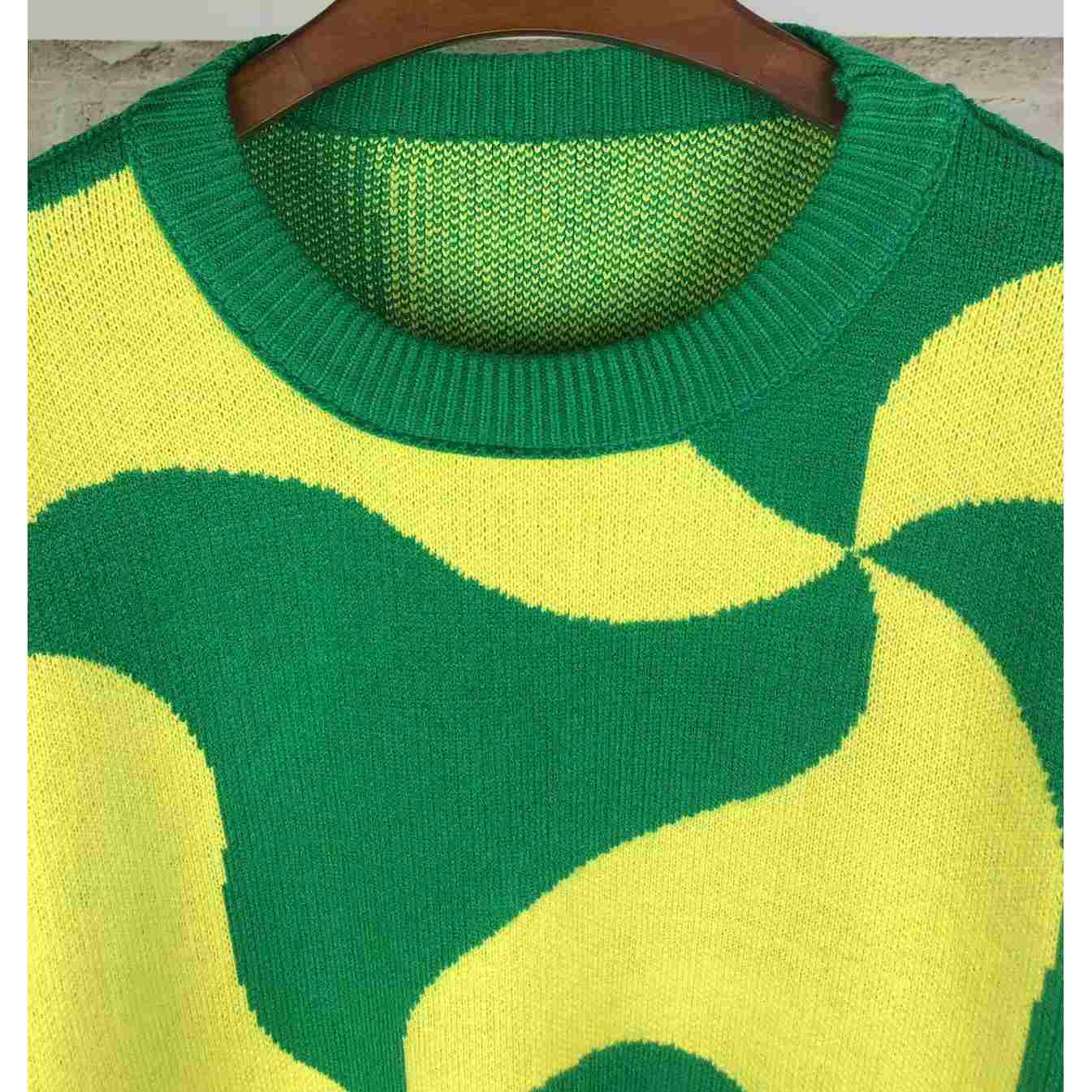Bottega Veneta Heavyweight Wool Jacquard Wavy Triangle Sweater - FashionPlug