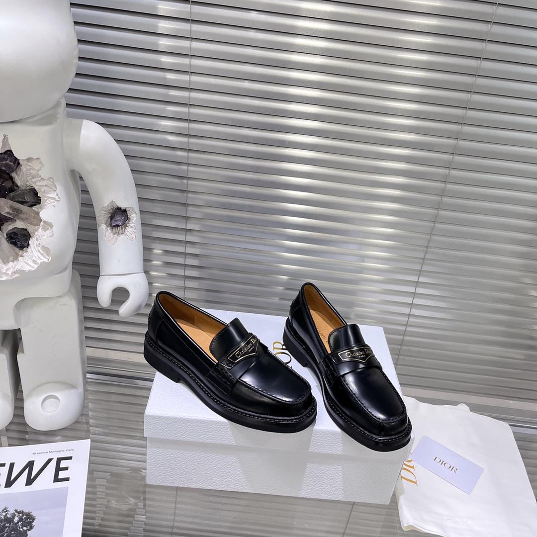 Dior Boy Loafer - FashionPlug