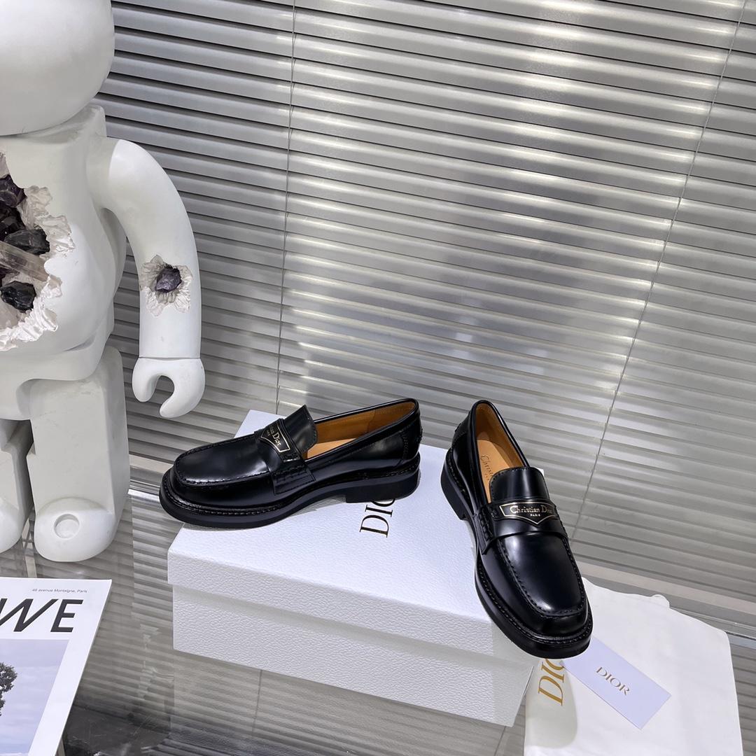 Dior Boy Loafer - FashionPlug